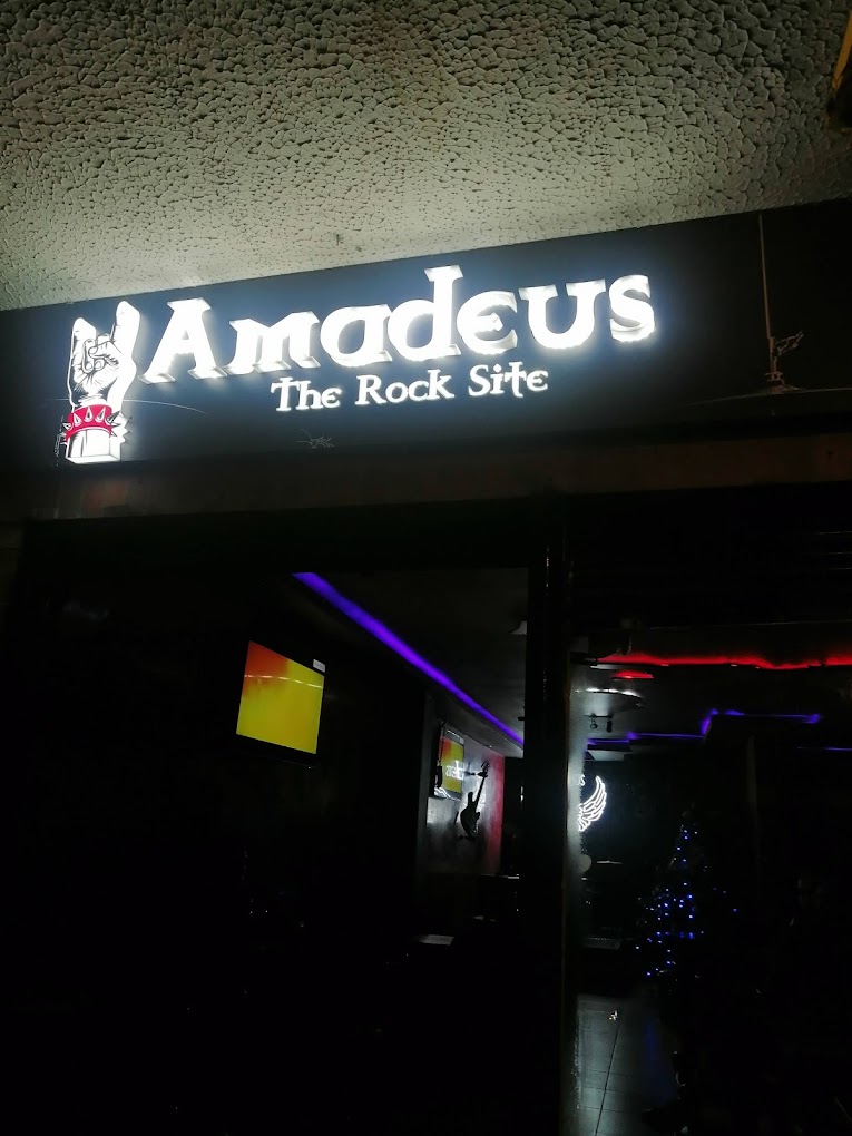 Amadeus The Rock Site
