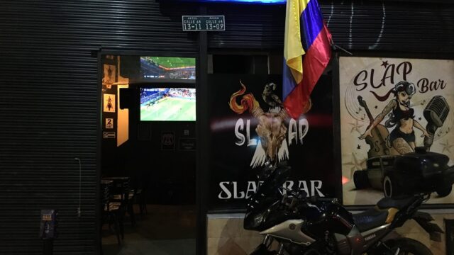 Slap Bar